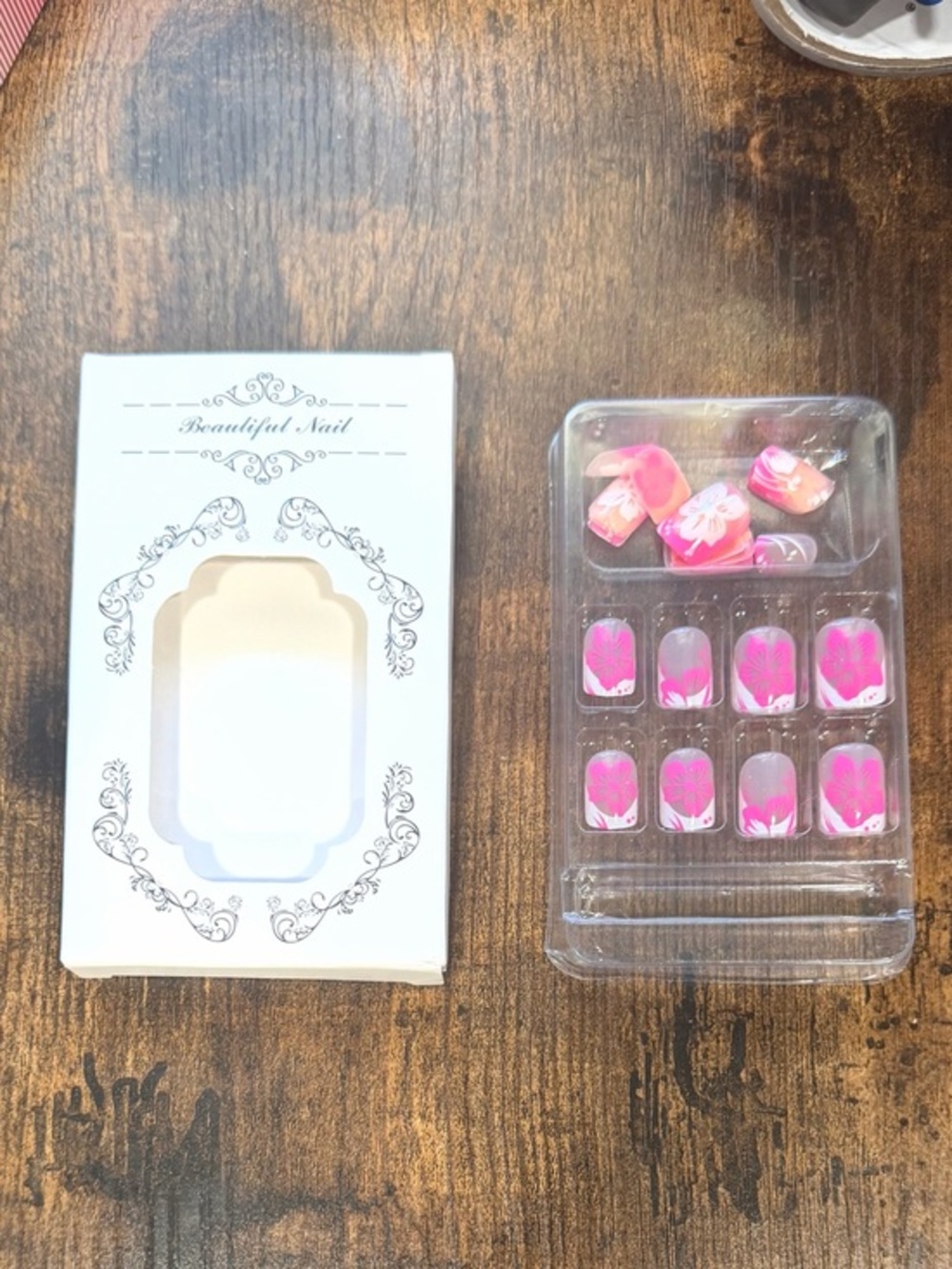 Pink Floral Press-On Nails